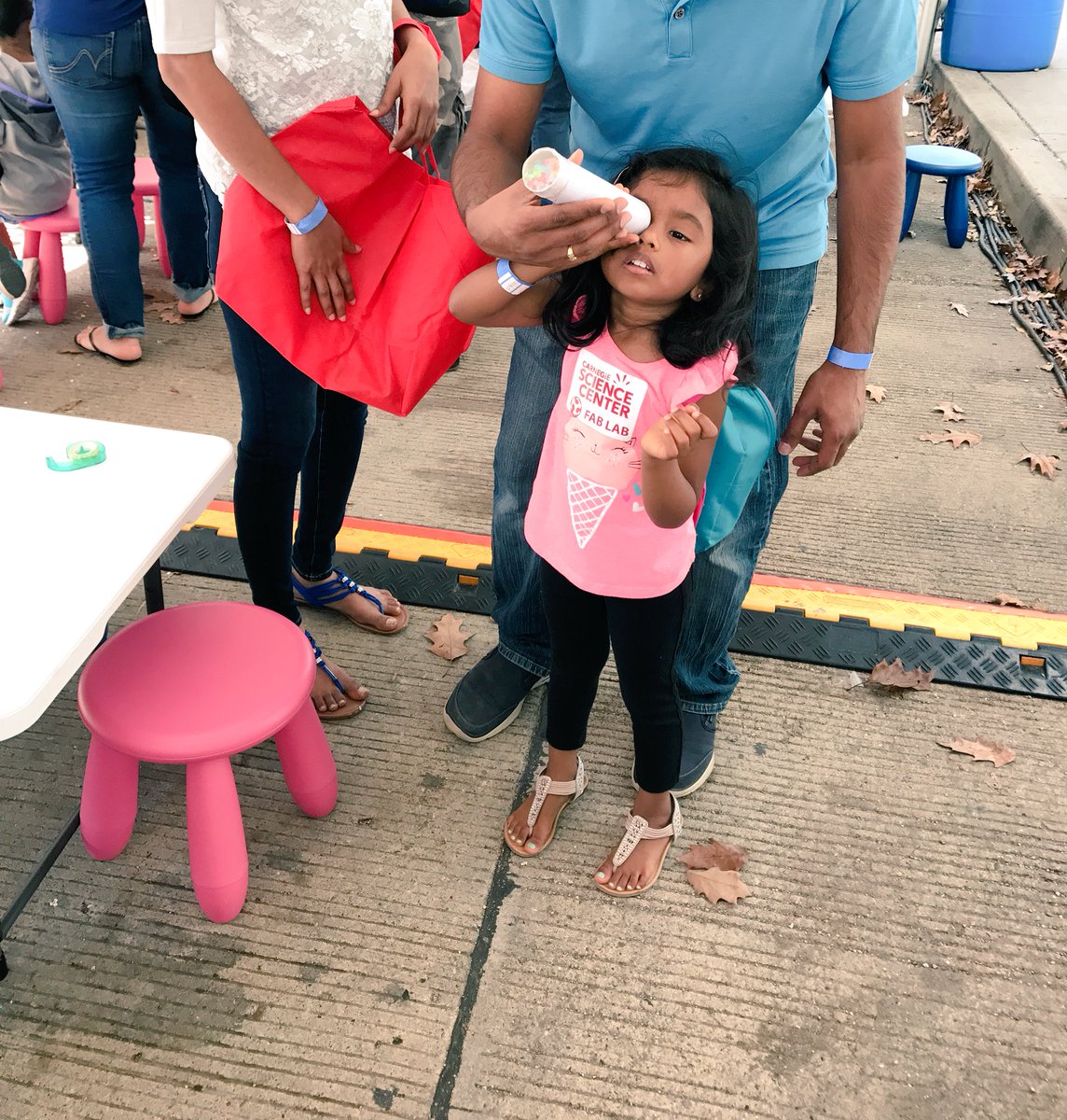 ericalikestech's tweet image. Tomorrow, the @sciencetots Board &amp;amp; I will be sharing our top 10 @remakelearning Days Events your family should attend! Like our Facebook page at facebook.com/ScienceTotsInc to see our picks! #ScienceTots #earlySTEM #Pittsburgh #RemakeDays #RemakeLearning #kidsburgh