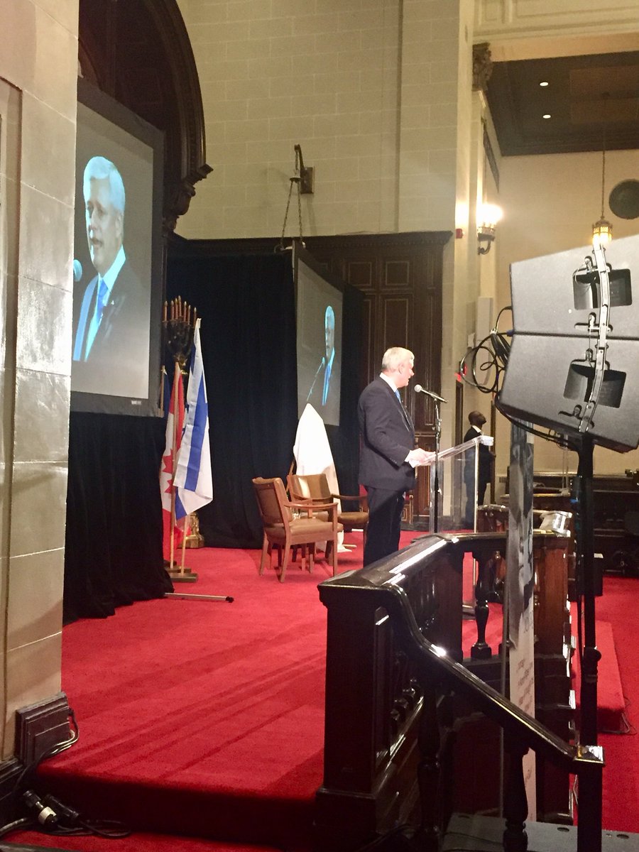 Stephen Harper tweet media