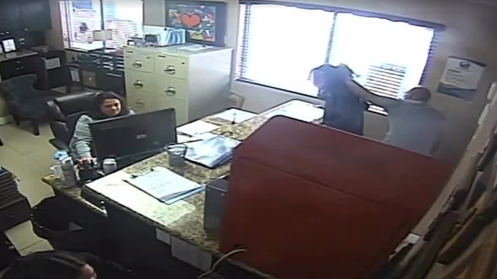 wbaltv11's tweet image. Shocking video shows cop beating daughter in school office as employees watch wbaltv.com/article/shocki…