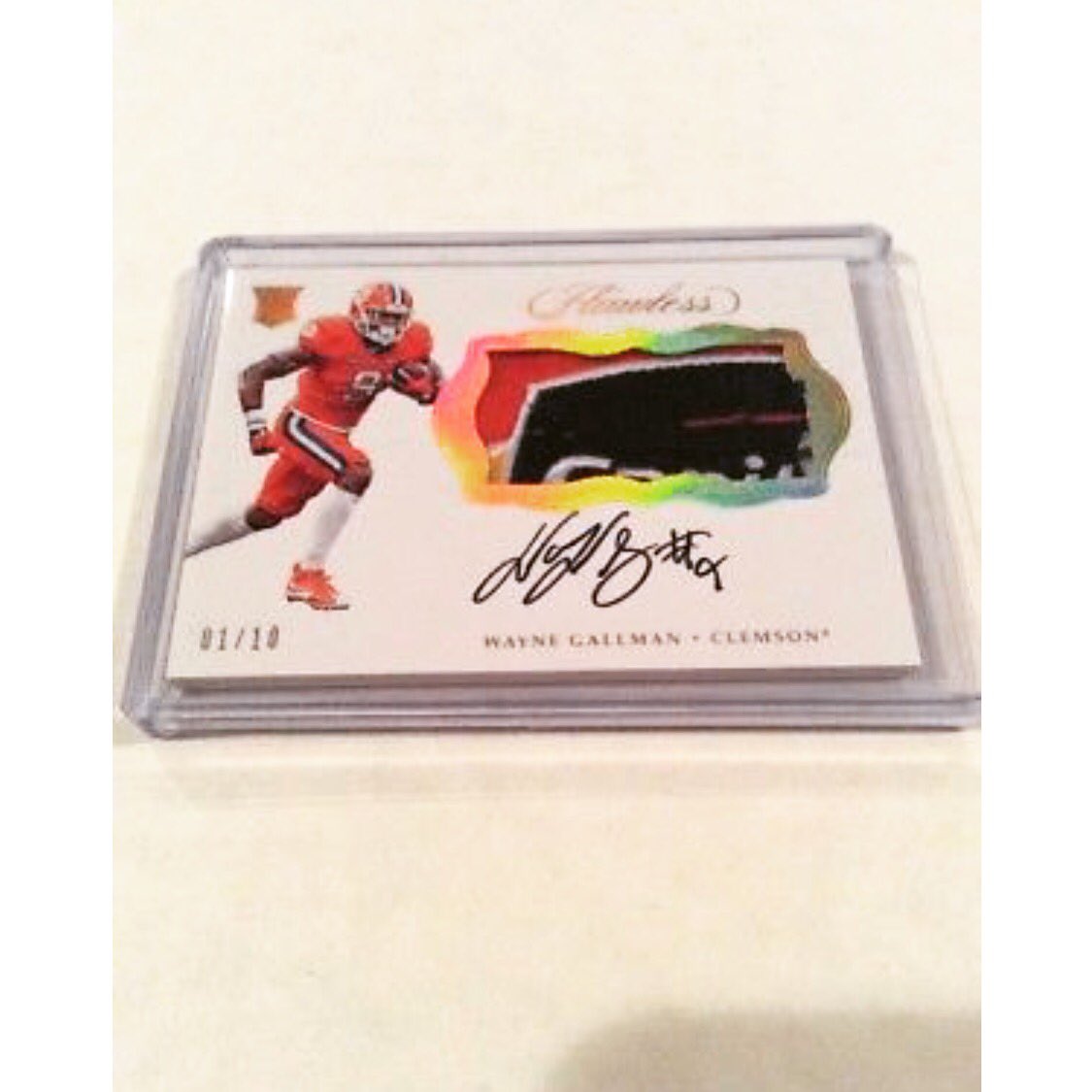 averagejoecards's tweet image. WAYNE GALLMAN 2017 Flawless Collegiate Bowl Patch Auto RPA #'d 01/10 Giants
#waynegallman #collegiatebowl #patchauto #giants #sports #sportscards #football