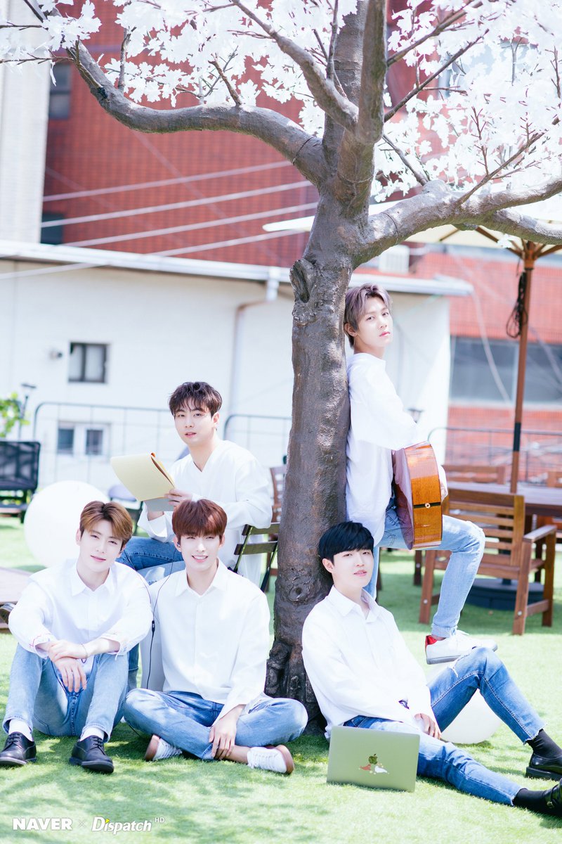 180515 Dispatch UpdateSEVENTEEN's DK with NCT's Jaehyun, NU'EST's Baekho, WANNA ONE's Jaehwan, and IZ's Hyunjun