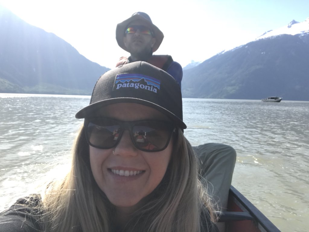 chloriteclayre's tweet photo. Canoeing to the tidal bars! #bute2018 #claycoats #chlorite #samestructuresasravenglass #absoutelybuzzing #hugesimilaritiee https://t.co/9a856FGfUF