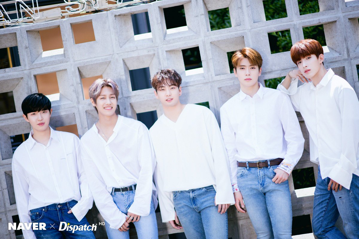 180515 Dispatch UpdateSEVENTEEN's DK with NCT's Jaehyun, NU'EST's Baekho, WANNA ONE's Jaehwan, and IZ's Hyunjun