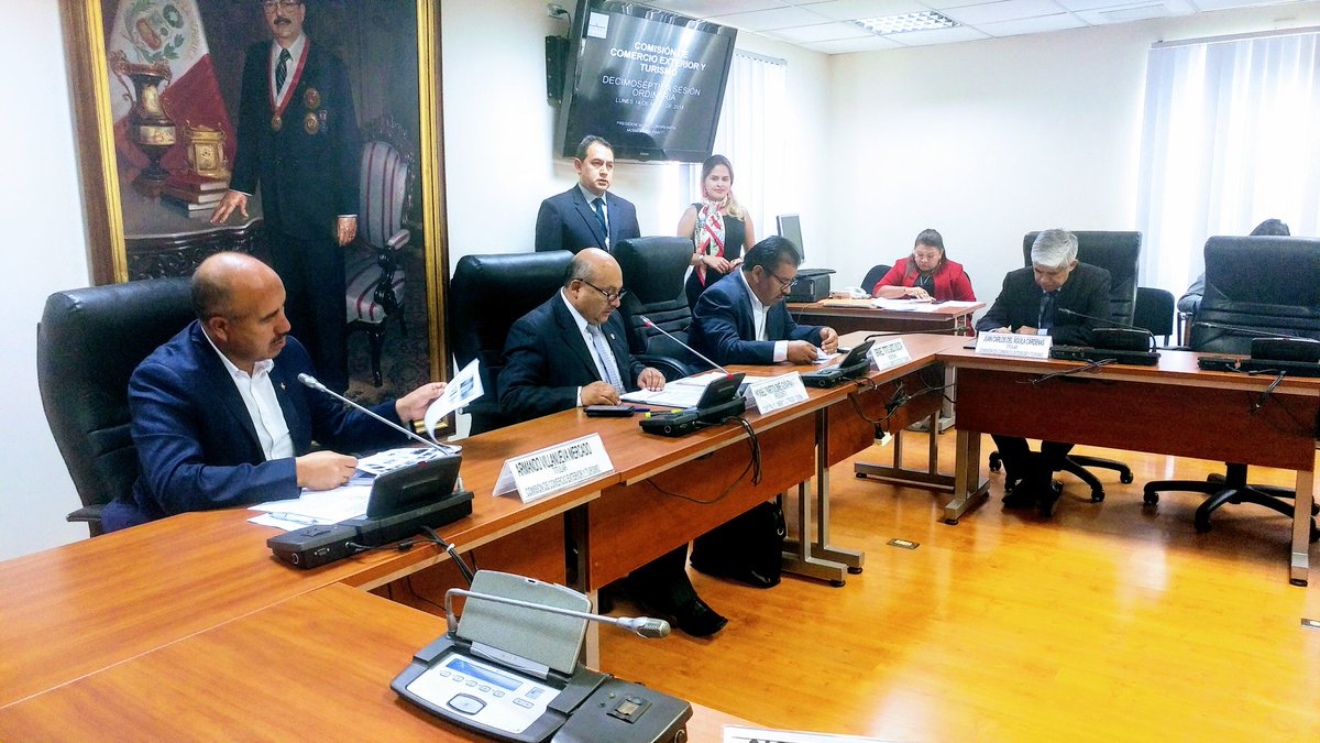 comcetur's tweet photo. #Ahora El presidente de la Comisión de Comercio Exterior y Turismo, @moisesguiap, da inicio a la Décima Séptima Sesión Ordinaria, con la presencia de @IsraelLazoJ @JuanCarlosDelAg y Armando Villanueva #Comcetur https://t.co/ZkMLMnOMYa