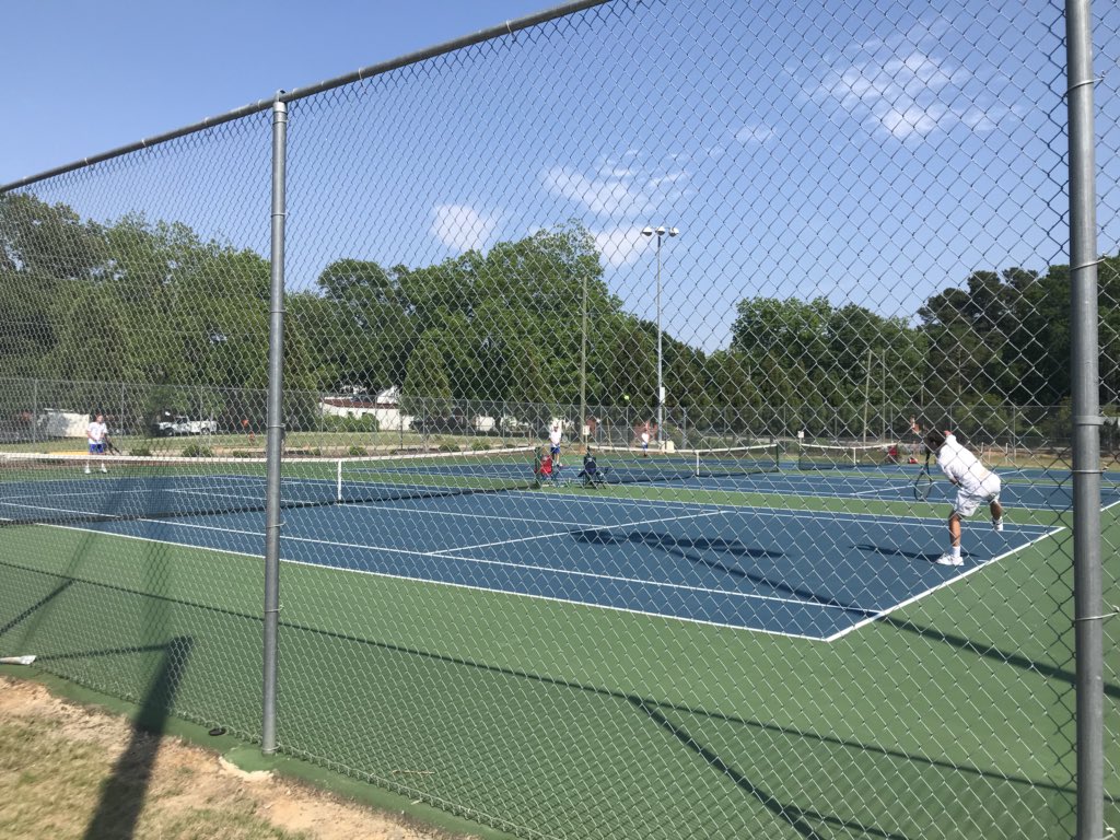 Clayton_Comets's tweet photo. Congrats to the Comets men’s 🎾 team on their 5-1 win over New Hanover! Victorious were Banks Evans (6-1,6-2), Sam Jones (6-3,6-0), Foster Evans (6-2,6-1), Jake Granger (6-1,6-1), &amp; Dillon Hyde (6-0,6-4). The guys will play in the Eastern Finals at home on Wednesday! #CometsALLin https://t.co/DiULL0eIZM