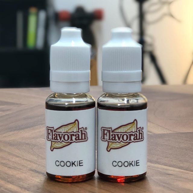 DIYorD1E's tweet photo. Love @flavorah for always keeping ya boi stocked up with the Cookie. Shits so fire. #OBSIDIAN #TWEAKEDOBSIDIAN 🔥🔥🔥 ----------------------------------------------------------------------------------------
#DIYORDIE #InTheMixPodcast #diyejuice #vaping … https://t.co/eXLFL9aVYh https://t.co/JIpTBnDxVN