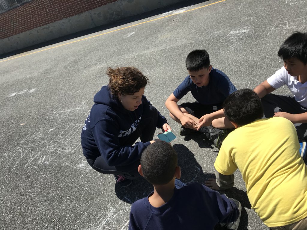 MrsLeeGrade3's tweet image. Math practice ! #fractionfun #tanseytigers #tanseycares @dbotelho23 @Frps_Tansey