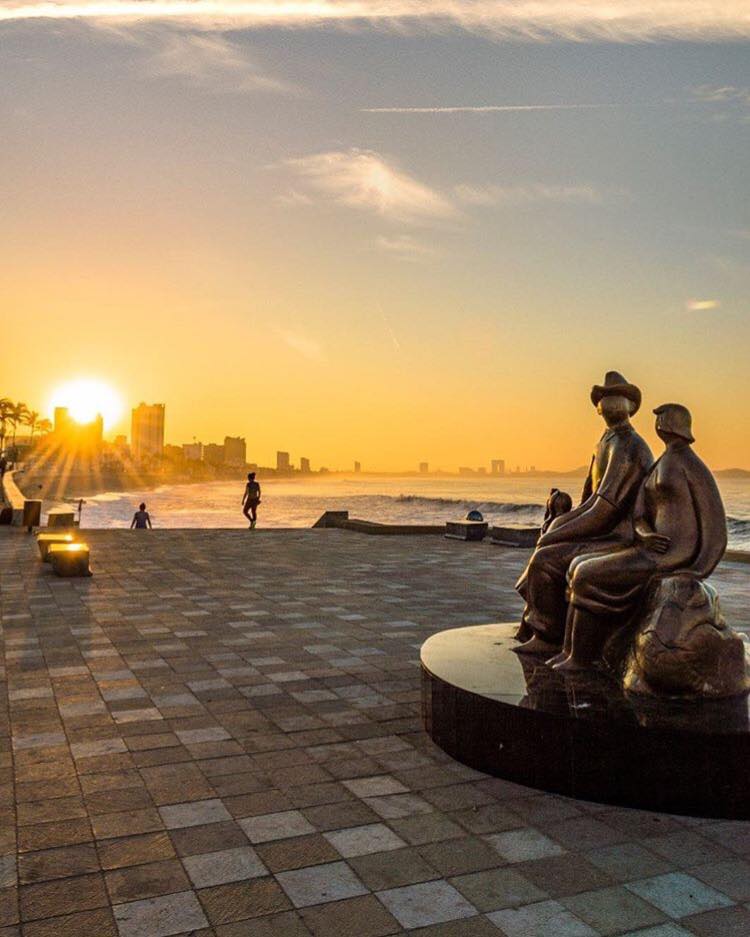 MiLindoMazatlan's tweet photo. ¡487 años cumple hoy mi precioso #Mazatlán! ¡Orgullo ser de Mazatlán! 
#FelicidadesMazatlán 14 de Mayo 1531 🎉 🎊 https://t.co/7NAQLQmPpy