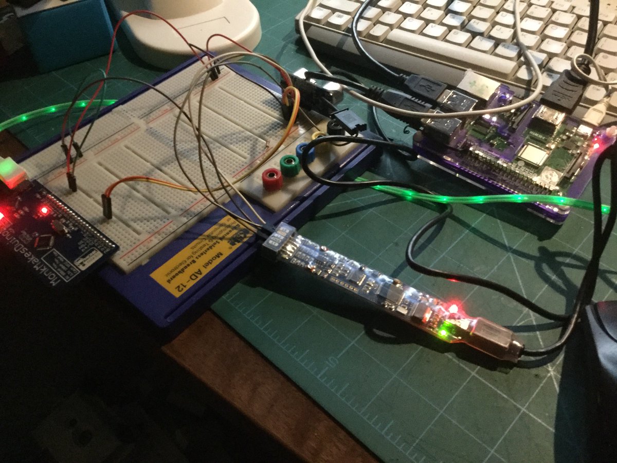 rdhayler's tweet photo. I wanted some images of the signals produced by an HC-SR04 ultrasonic rangefinder. Why draw them when you can plot them directly using a @Raspberry_Pi and #bitscope https://t.co/wkEFPpVGQE