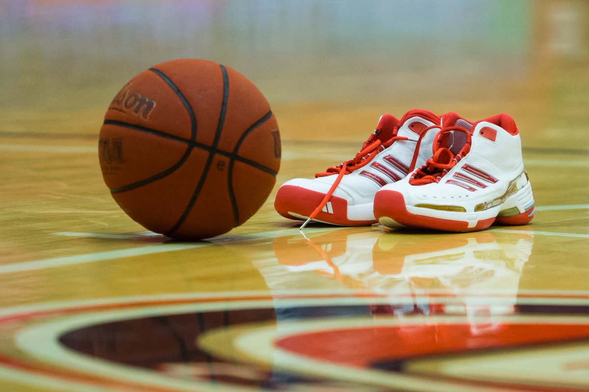 SIUECougars's tweet photo. .@SIUEMBB Summer Camps
https://t.co/ERK4BtSTh3 https://t.co/8nUrRhfGfo