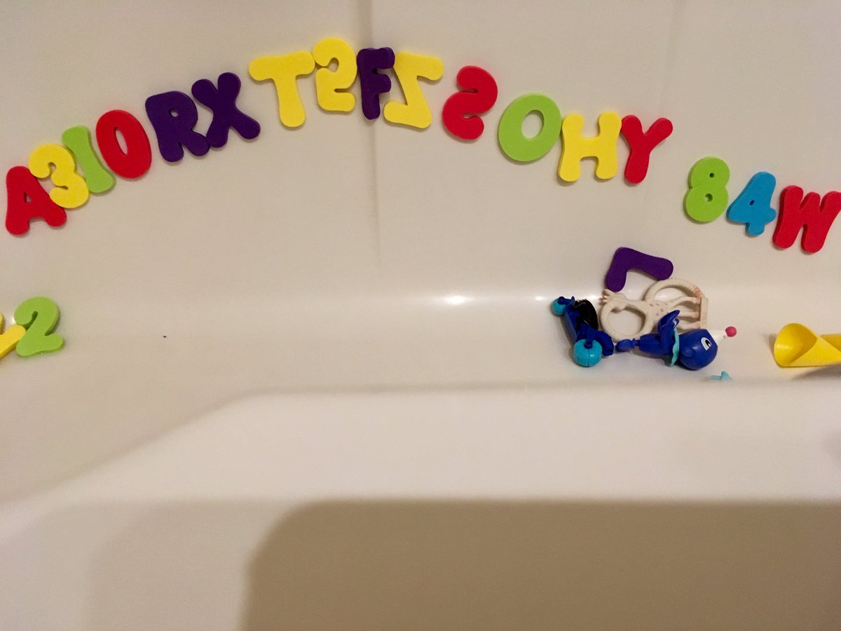 rainleander's tweet photo. Awwww #BabysFirstPassword #FullyEncrypted #PoopHex #ssh #WaitWhat https://t.co/vjFlxnITIL