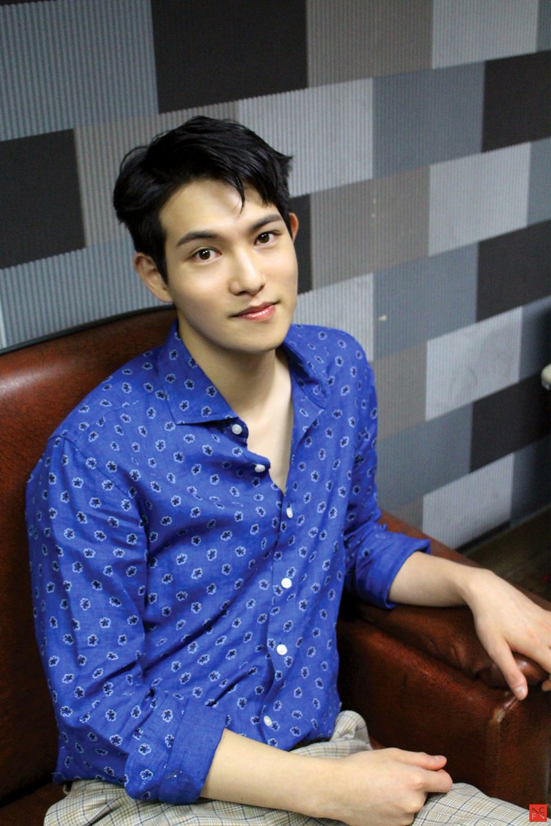 kaydawonie's tweet photo. @cnbluegt Happy, happy birthday. Thank you for making wonderful music. I hope you enjoy this day with your friends and family. ❤️ #HappyJonghyunDay #HappyLeeJonghyunDay https://t.co/VAP3QhjBMT