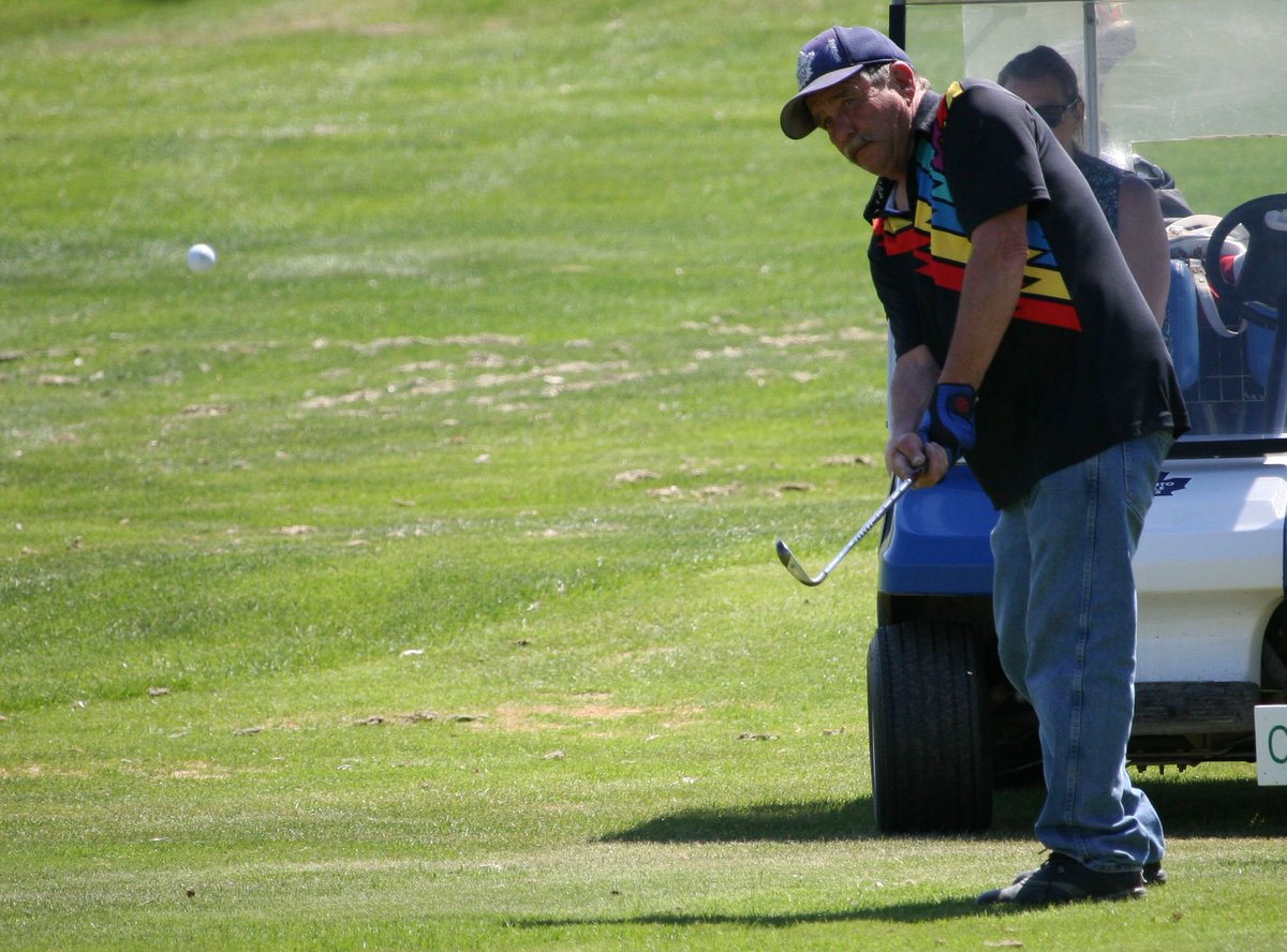 theforeoneone's tweet photo. Teams hit the links during the @IndianhillGC Opening Mixed May 12 #yql #yqlgolf https://t.co/FciMscMTy9