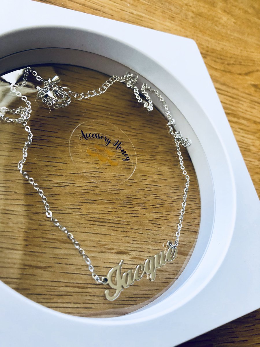 Nishhhhhhha's tweet image. Okaaaaay, but @TheeOnlyOciera can we get into the packaging with this bunch?! Yes! 😍 I’m putting in another order for my anklet and zodiac necklace. #blackowned #getchuone