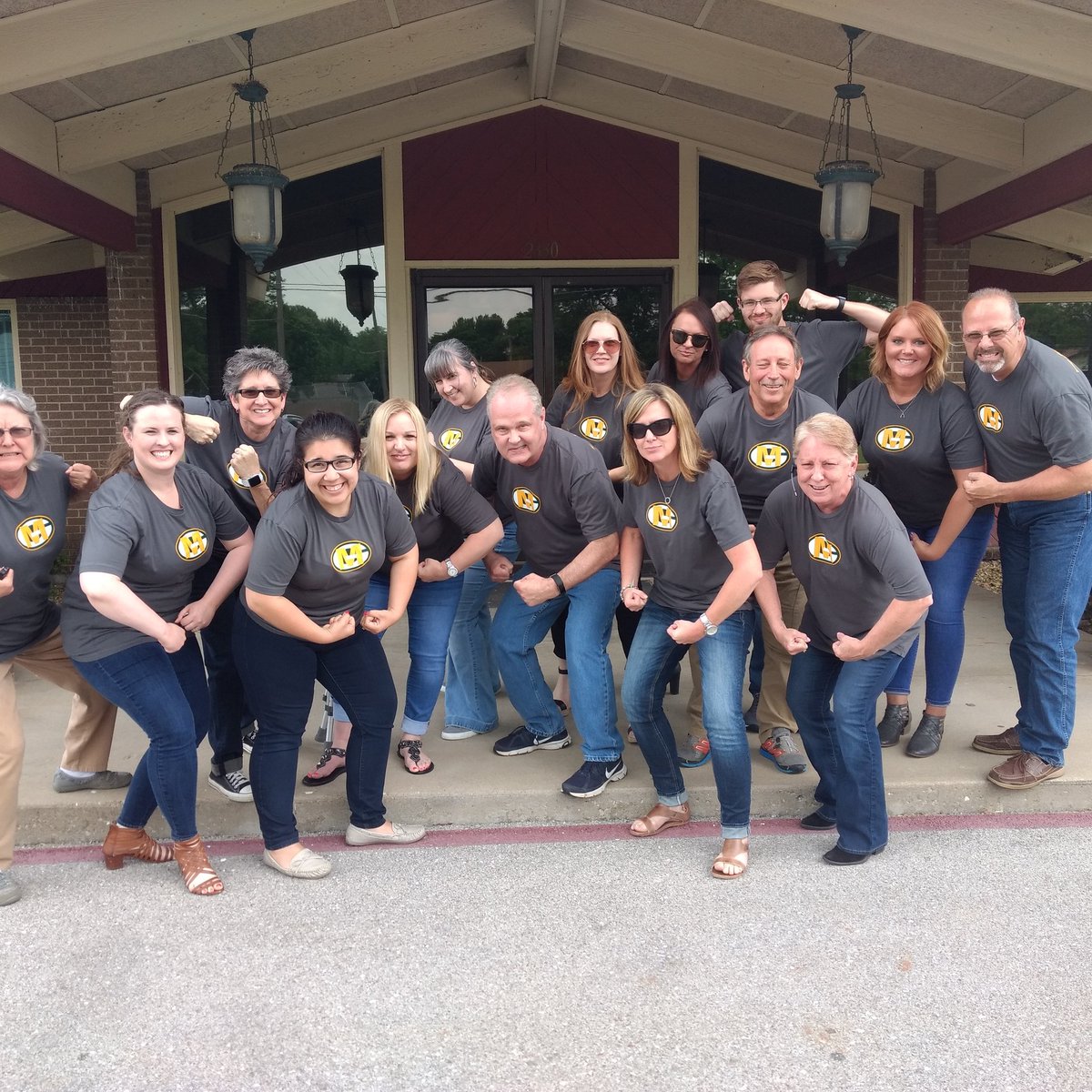 MarkGrantin's tweet photo. May is brain cancer awareness month. KTTS team had grey MG Packer shirts made. I am so proud and feel loved.♥️ https://t.co/jksb40PcqU