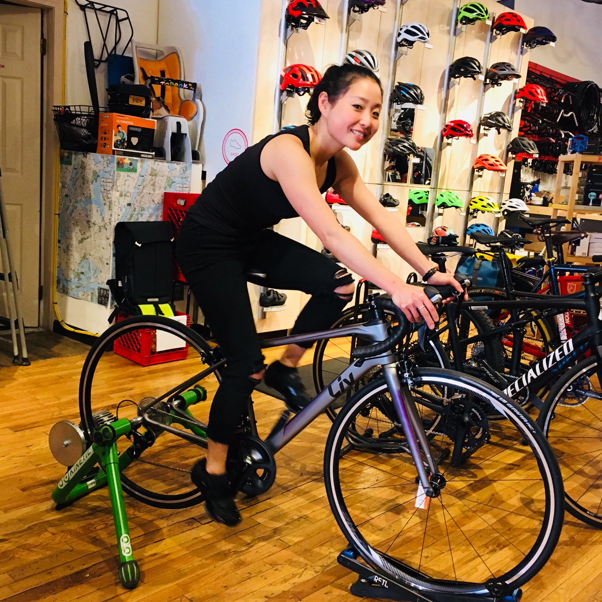 RedBeardBikes's tweet photo. Langma fever hit Brooklyn this month! We are thrilled to have so many women out on this awesome fast road bike made by Liv/Giant...among them, Jin, seen here on her Liv Langma Advanced 2, practicing clipping in &amp; out of her #Speedplays. Happy belated #newbikeday, Jin! https://t.co/nCollVADcH