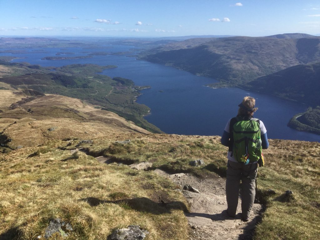 AndreePoppleton's tweet photo. On top of the world! #madeit #firstmunro #benlomond #achievement #theresalwaysthehills #magnificentday https://t.co/CpKNqk7WHQ