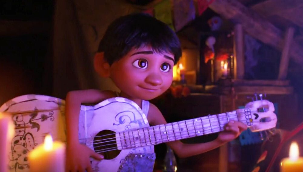 whodsuw's tweet photo. Coco de Pixar es una auténtica obra maestra. Es que lo que me hace sentir es demasiado. Me deja sin palabras lo preciosa que es. Necesitaba compartir esto porque ahora mismo soy un mar de lágrimas. (Sí, la acabo de volver a ver). https://t.co/kGUh1wrmJQ