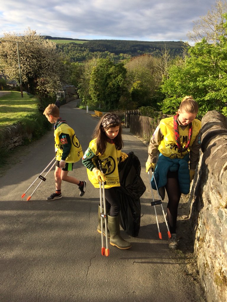 Cubs17th's tweet photo. #Cubs are our #Aberfeldy #litterheros for @KSBScotland #CleanupScotland https://t.co/BQjaGyRU7O