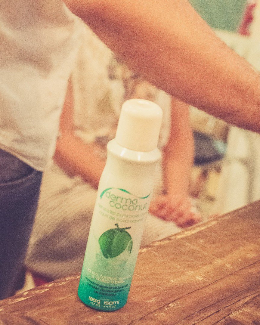 DERMACOCONUT's tweet photo. Único no mundo e indicado para todos os tipos de pele, o Dermacoconut Spray é u... https://t.co/toy4Yse8wR https://t.co/hNUJ7lkWkJ