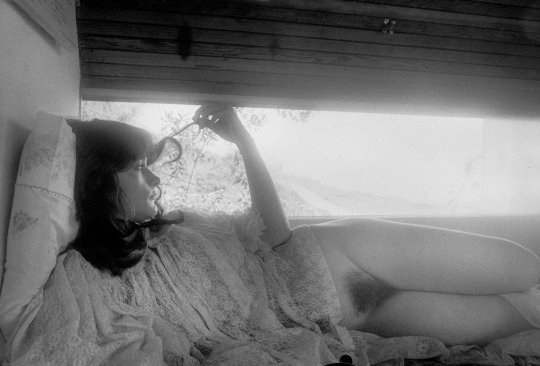 retrofucking's tweet photo. Rest In Peace Margot Kidder. You'll aways be our Lois Lane. (14 pics) https://t.co/W2VJ9SNpNa https://t.co/CY1FkcFdHf