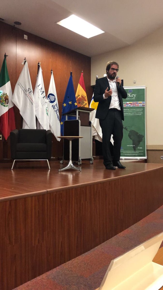 IMPI_Mexico's tweet photo. “Quien no protege la marca no merece tenerla”. Santiago Ros #MTGN Fran Cassani #PanelStore. Pasión y trabajo... Escuchamos casos de éxito de emprendedores disruptivos. @TecdeMonterrey @WIPO @SE_mx #IMPI @EU_IPO @IPKey_EU https://t.co/iZsQQcpDgA