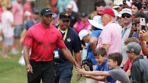 NoticiasdeGolf's tweet photo. #54SPGA Tiger Woods, protagonista en el quinto Major del golf mundial ... https://t.co/JAU8K2Noyz https://t.co/ePenhyp1KI