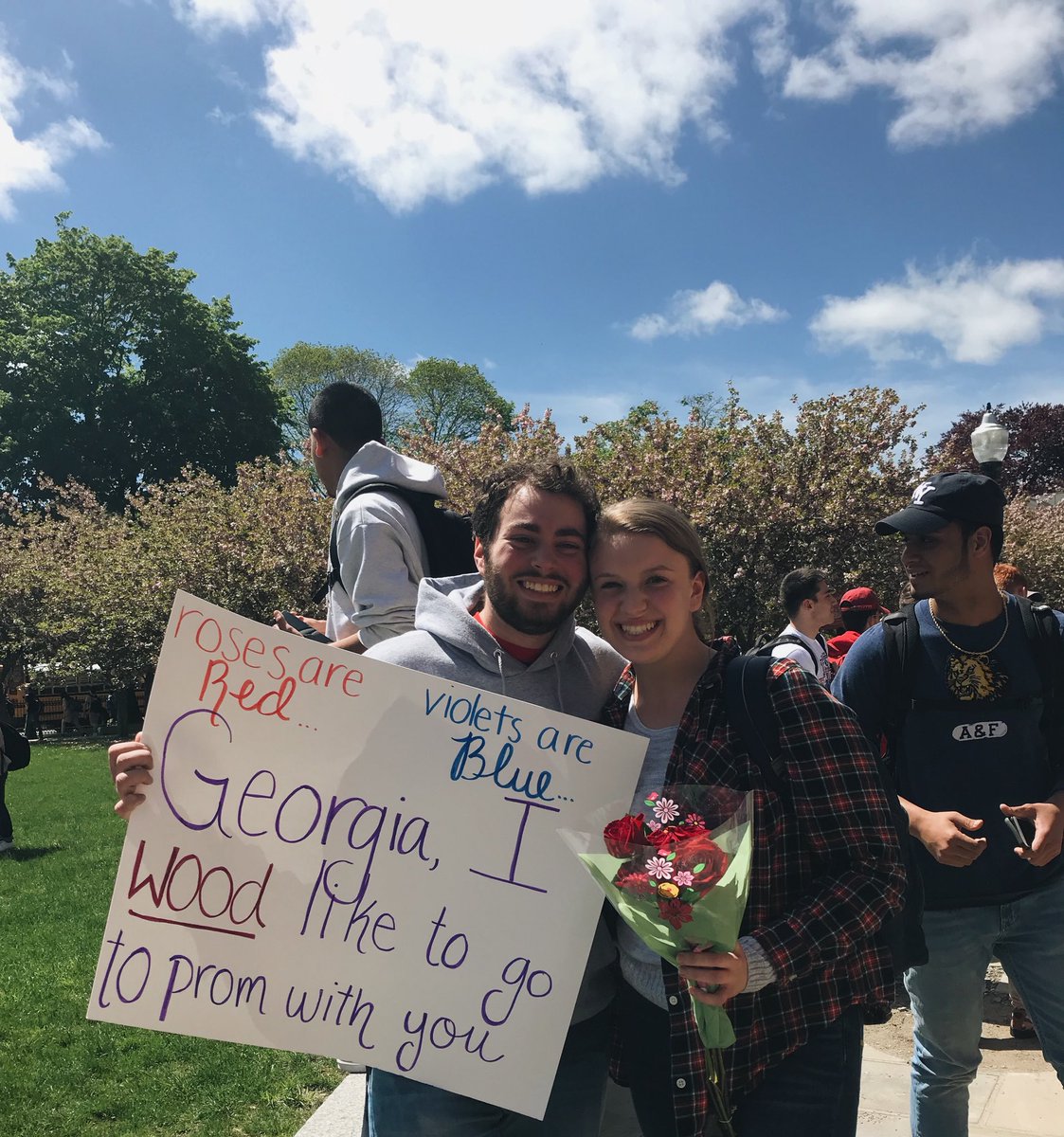 woodcockgeorgia's tweet photo. pretty much made my year:) #bargainshopper #prommm https://t.co/JDCgVpWCd4