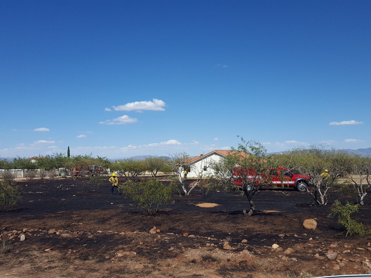Fryfiredistrict's tweet photo. @CCFirenIncident Great work by B365 this afternoon with some support from @SierraVistaAZ picking up what could have been a nasty fire. #trainingpays #directattack #onelessspark https://t.co/PBRzjxKf44