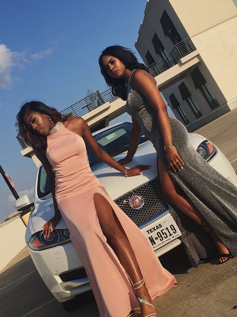 lamobri's tweet photo. You don’t need a mister when you got yo sister👭🤞🏾 #realsisters #Prom18 #sisterstakeprom https://t.co/Cfe0wXFuuD