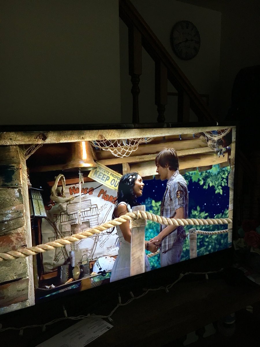 Anyone who says Zac Enron isn’t A. Actually great and B. A robot created by Disney who achieved sentience and went on to be in Baywatch is wrong