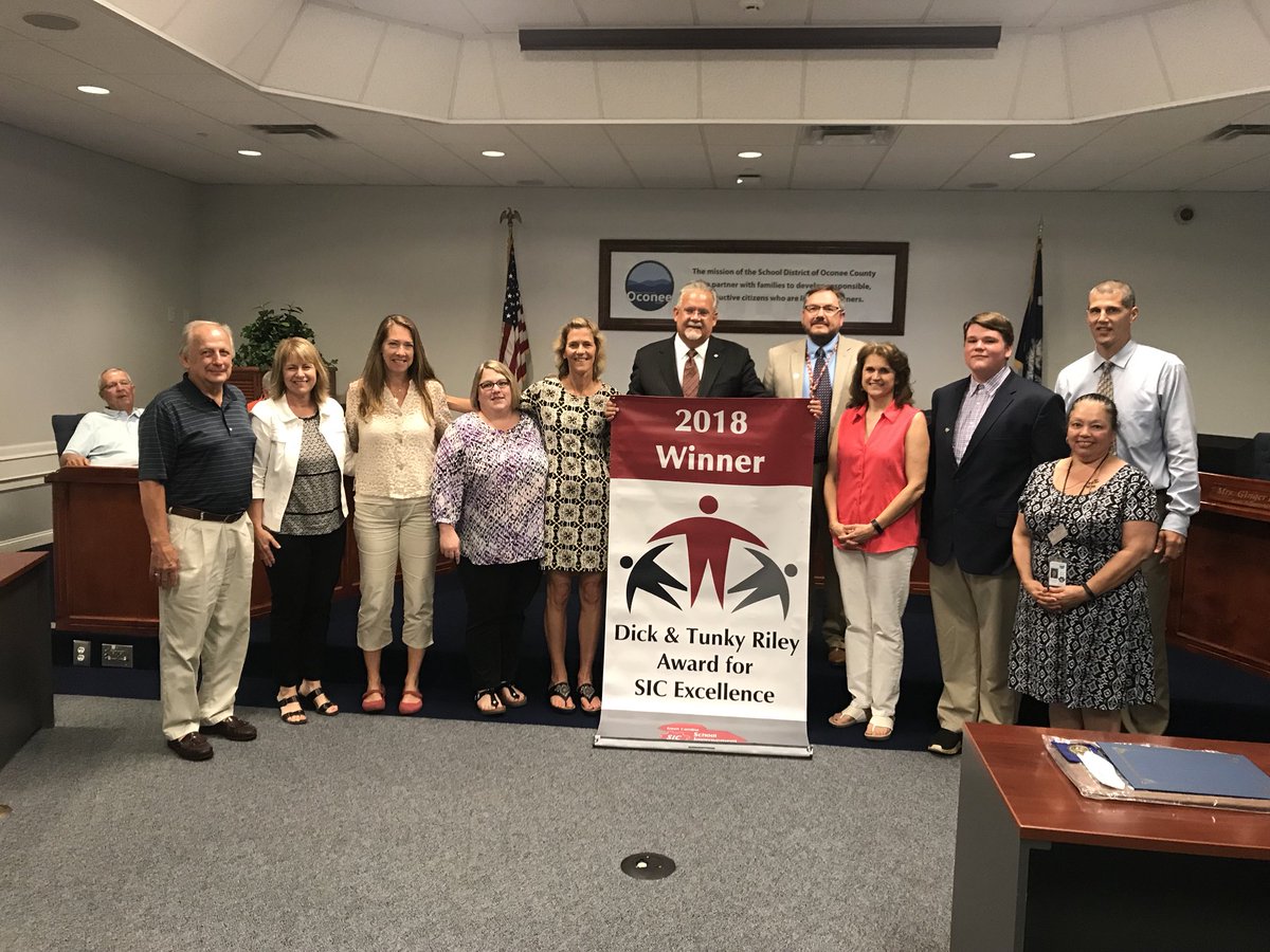 OconeeSC_school's tweet photo. The @WalhallaHighSIC is recognized for winning the Dick and Tunky Riley Award for SIC Excellence! What a great honor! https://t.co/E9k4LAJODZ