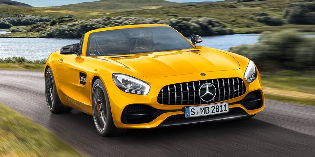 The AMG GT family welcomes a new member. Say hello to the new open-air AMG GTS Roadster. #AMG #GTS #Roadster https://t.co/dYKSmSNoL0