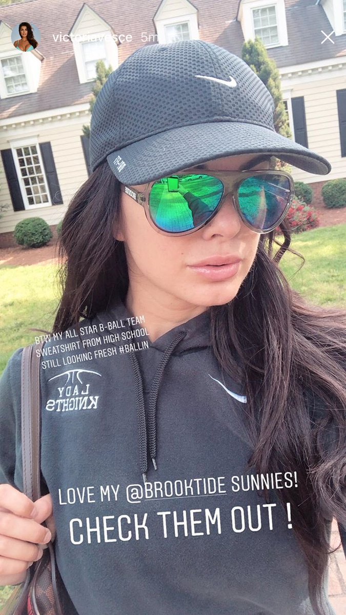 Brooktide's tweet photo. #ownthesun ☀️ with Victoria Vesce. 🔥

😎 https://t.co/6mNBppNrJJ https://t.co/cosQUI7aZf