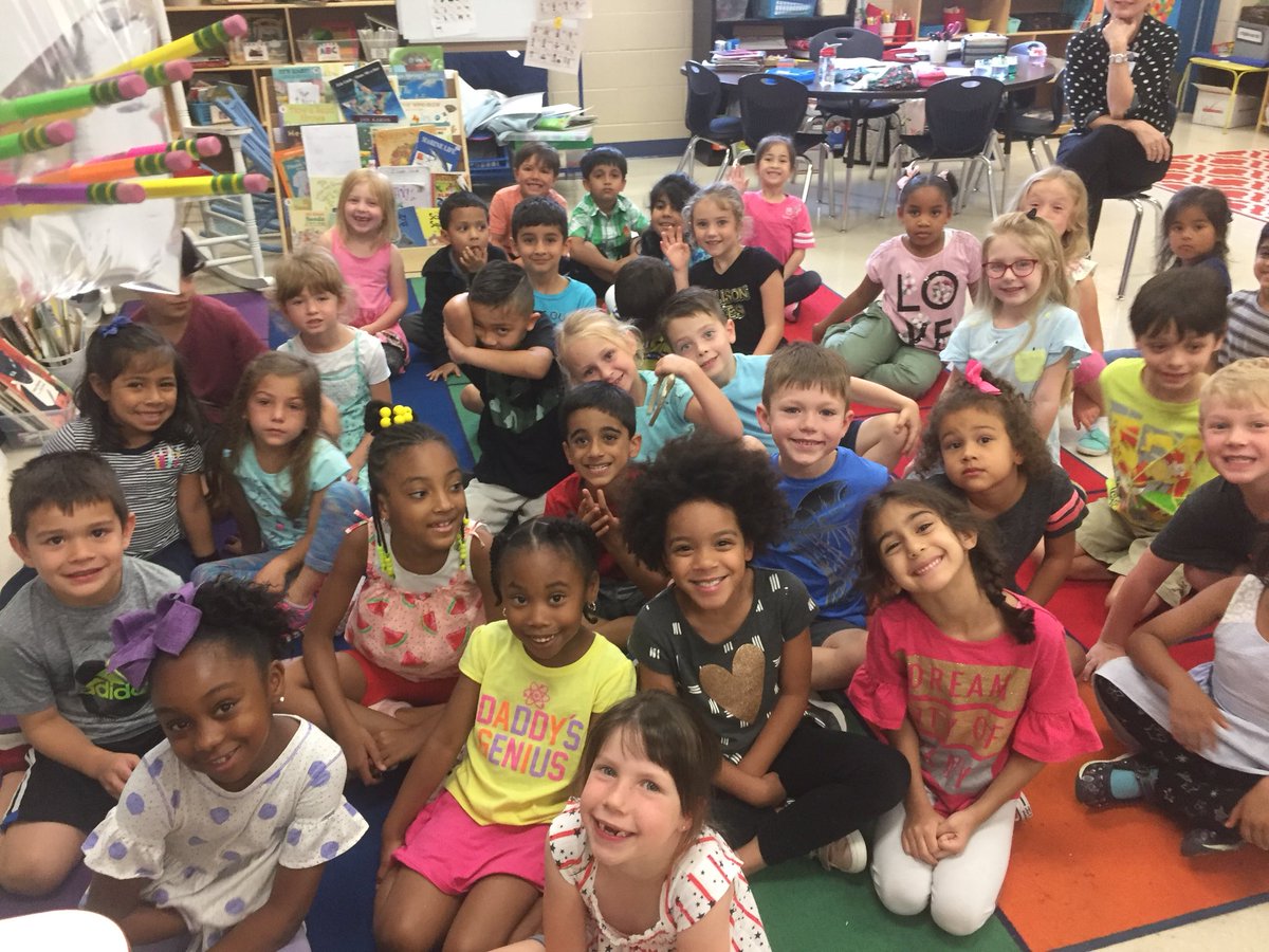 renee_sankey's tweet photo. I is for Investigation Day! We had a blast with all kinds of experimenting today. We were inspired by @SteveSpangler to try the pencils in the bag! #ellisoninspired #scientists https://t.co/6asyWX7Kz1