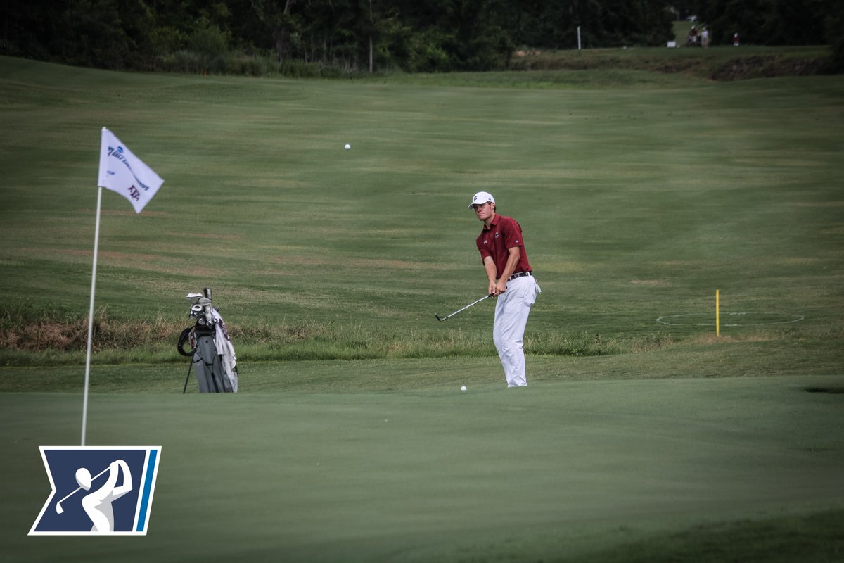 GamecockMGolf's tweet photo. R1 of #NCAAGolf in the 📚 from Aggieland. Solid start. Moving day tomorrow 👊🚛
#Gamecocks🐔⛳️ #TakeGround https://t.co/Qbf43xLBVh