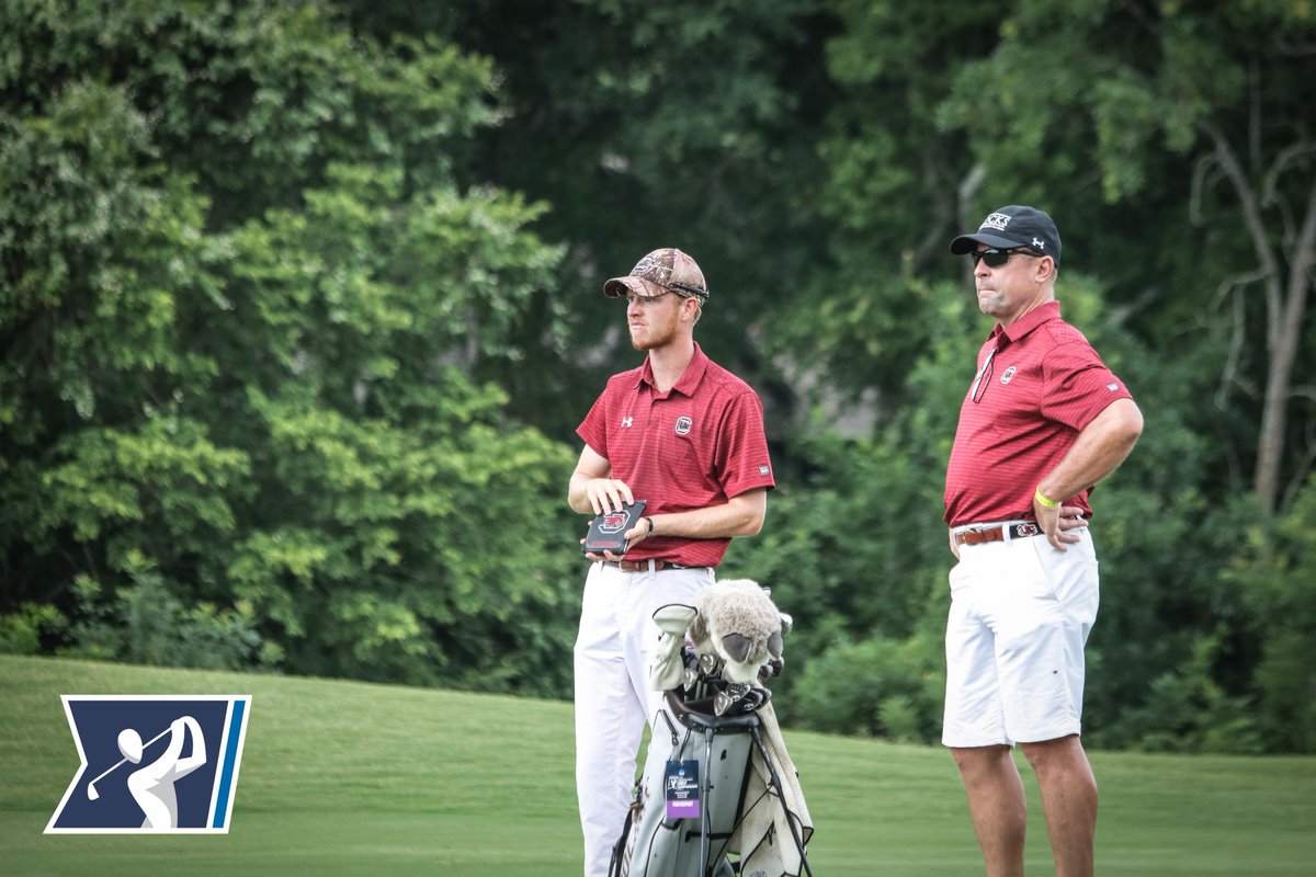 GamecockMGolf's tweet photo. R1 of #NCAAGolf in the 📚 from Aggieland. Solid start. Moving day tomorrow 👊🚛
#Gamecocks🐔⛳️ #TakeGround https://t.co/Qbf43xLBVh