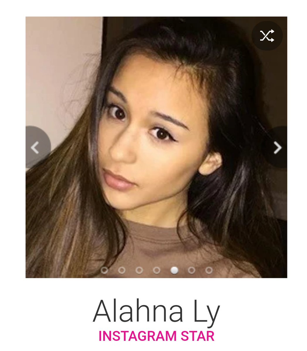 QueenMegan11's tweet photo. So I follow Alahna ly on instagram because she's a great singer! Then I am going down twitter and notice @softballjess12 who is clearly a fake! As you see from the pictures and the necklace. STOP sending to her, you're getting scammed 🤷

#exposingfakes  #findom #paypiggies https://t.co/XfPXRrP8BY