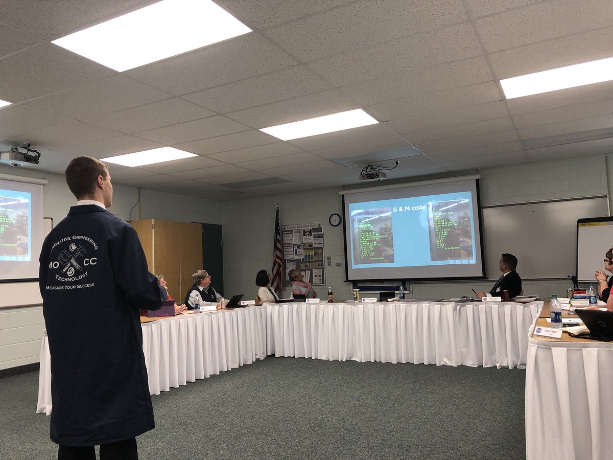 Betterwrench's tweet photo. #MOCC Innovative Engineering Students presenting #CNC code to the #MOISD Board of Education. The definitive answer to the question, "When am I ever going to use trigonometry?" #CTEworks #SkilledTrades #ProfessionalTrades @doogieward https://t.co/gHlCWwDr5w