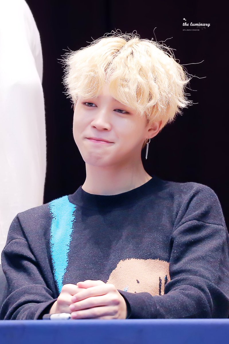 jinlunit4's tweet photo. Park Jimin porque tienes que ser tan adorable. 

#iVoteBTSBBMAs @BTS_twt https://t.co/Skoxz5YPn2