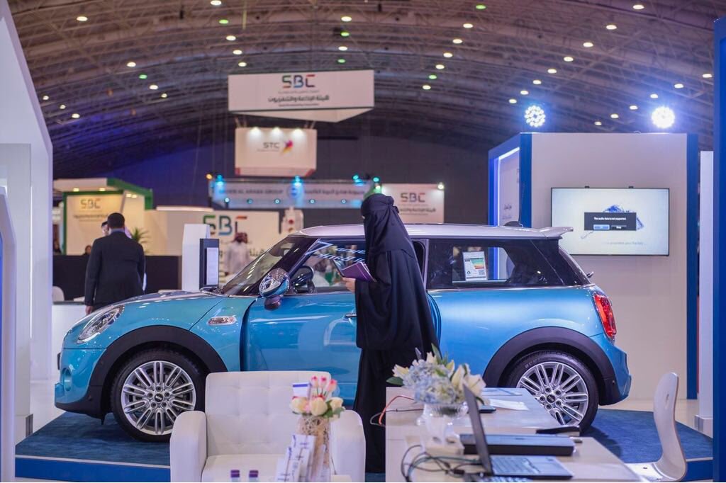 #سوف_تقودي غداً أيضاً في #بنكش
باقي يوم واحد فقط لا تضيعوا الفرصة! #المعرض_السعودي_النسائي_الأول_للسيارات #لن_تقودي_لن_تقودي 
  #PINKISH