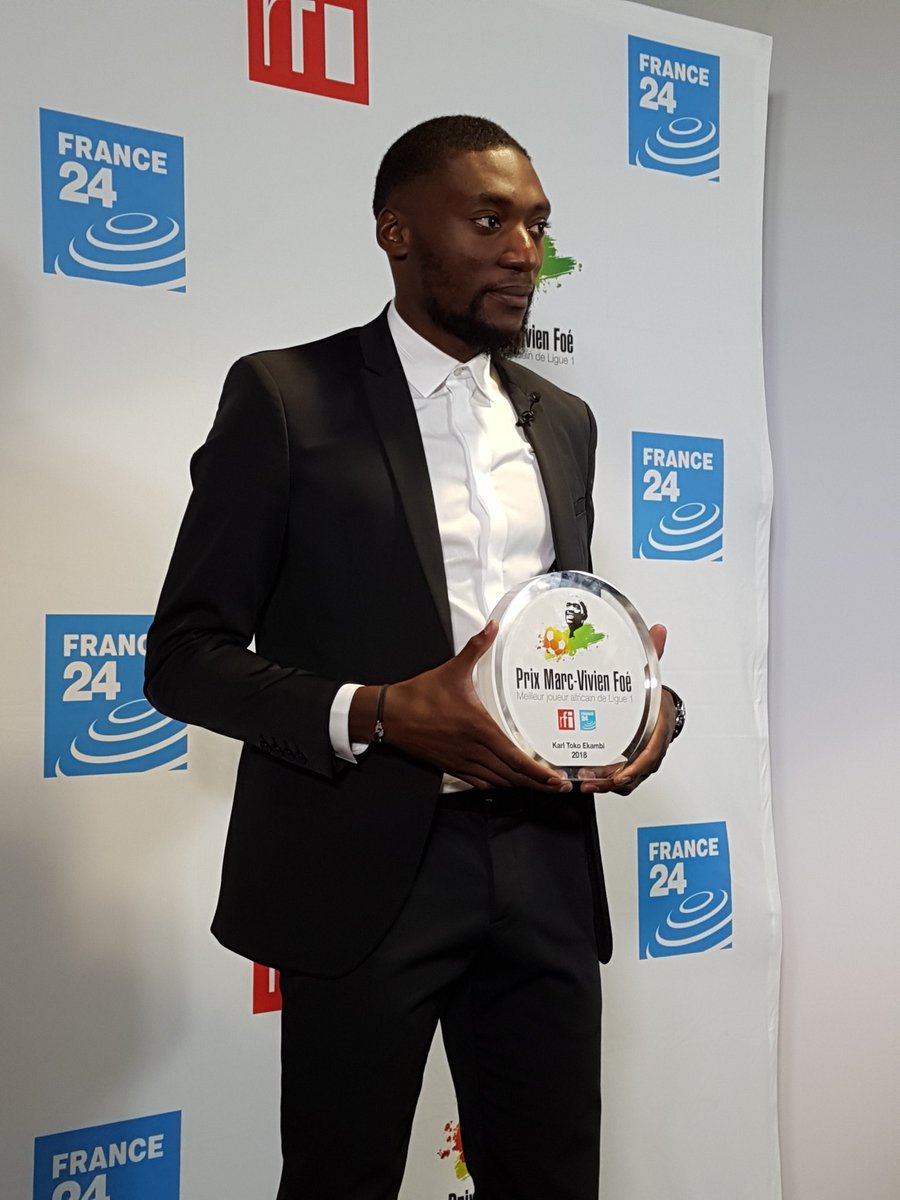 karimbalde's tweet photo. Aux premières loges pour voir K. Toko-Ekambi @AngersSCO, vainqueur du #PrixRFI meilleur joueur africain de @Ligue1Conforama cette saison. https://t.co/tJHpR5wNsk