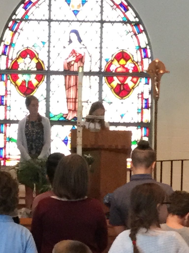 KateriPrincipal's tweet photo. Today we honored Mary with our May Crowning.  Grades 2 &amp; 5 led us in this special service. https://t.co/VDjIuBuo2d