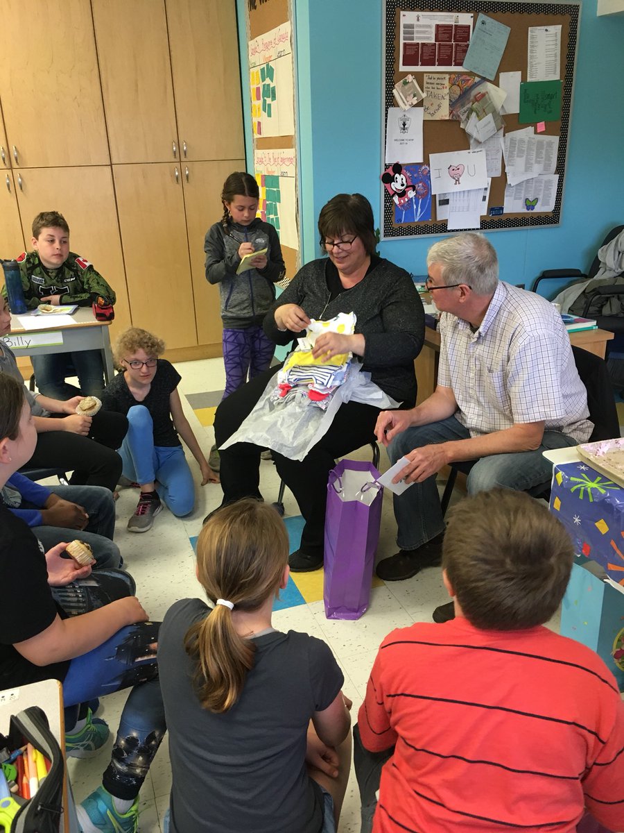 MissCPurcell's tweet photo. Showering Mrs. Mailey with wishes for her new granddaughter! 💕#babypictureguessinggame #babyshower @alcdsb_lady https://t.co/6CxqKLqGec