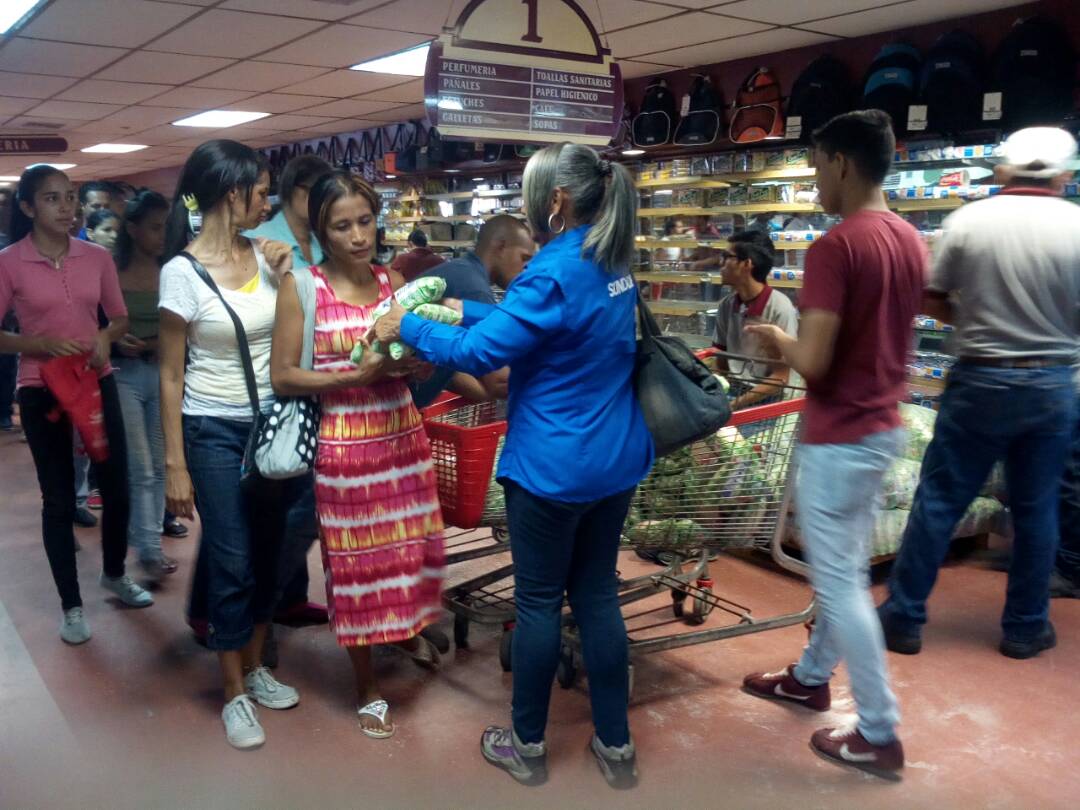 Un total de 32 mil 930 kilogramos de arroz, harina de maíz y pasta alimenticia, fueron expendidos bajo la supervisión de fiscales de la Superintendencia Nacional para la Defensa de los Derechos Socioeconómicos (Sundde), en los municipios Anaco, Bolívar, Sotillo y Rodríguez