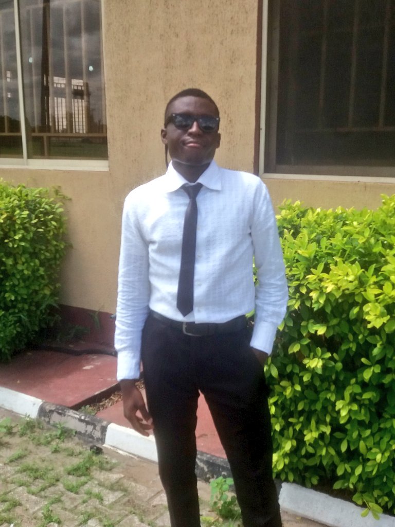 _Abdulquyum's tweet photo. I was all chilled and calm for the match today and it was a success. Plus i'm a famzer ooooooooooooo THE NIGERIAN LEGAL SYSTEM 😘 #LasuLaws https://t.co/qtocFUHztE