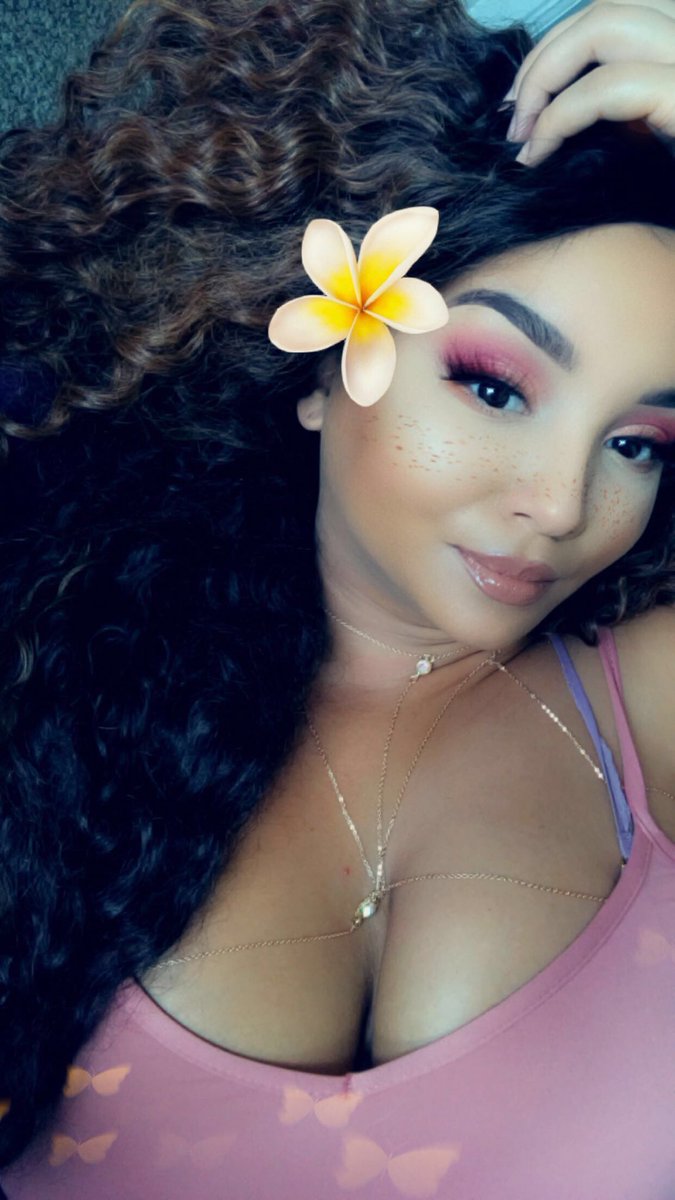 Gen_Gen91's tweet photo. Bodychains are the perfect accessory 😍 @CharlotteRusse #CRitson #makeityours https://t.co/iOkdnSpX1G
