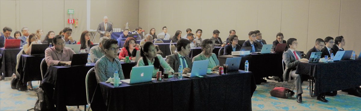 IMEF_CDMX's tweet photo. Nuestros asistentes utilizan #BigData para analizar datos financieros durante el taller impartido por el @ITAM_mx en el #SimposiumIMEF @IMEFOficial @IMEF_ITAM #fintech #Python https://t.co/rd9vQUpB2p