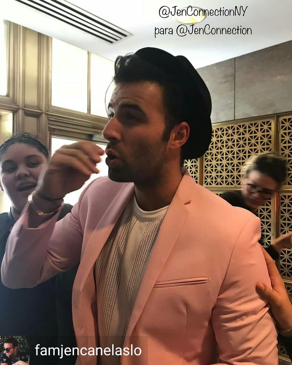 TeamCanelaArg's tweet photo. #instagram @JenConnection @jencarlosmusic a su salida de @Google #upfront #NYC #GoogleMulticulturalMarketing https://t.co/1BBGztGWmv