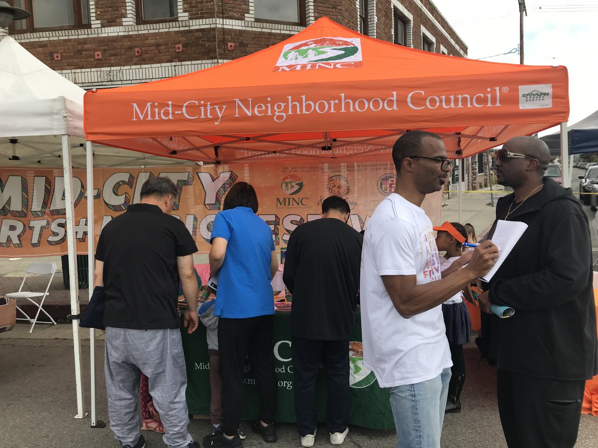 MidCityLA_TNN's tweet photo. Here are some Mid-City Arts and Music Photos I shot May 12. #music #art #midcity #event photos by TNN staff photographer Dawn Kirkpatrick https://t.co/UE8xDWOOYQ